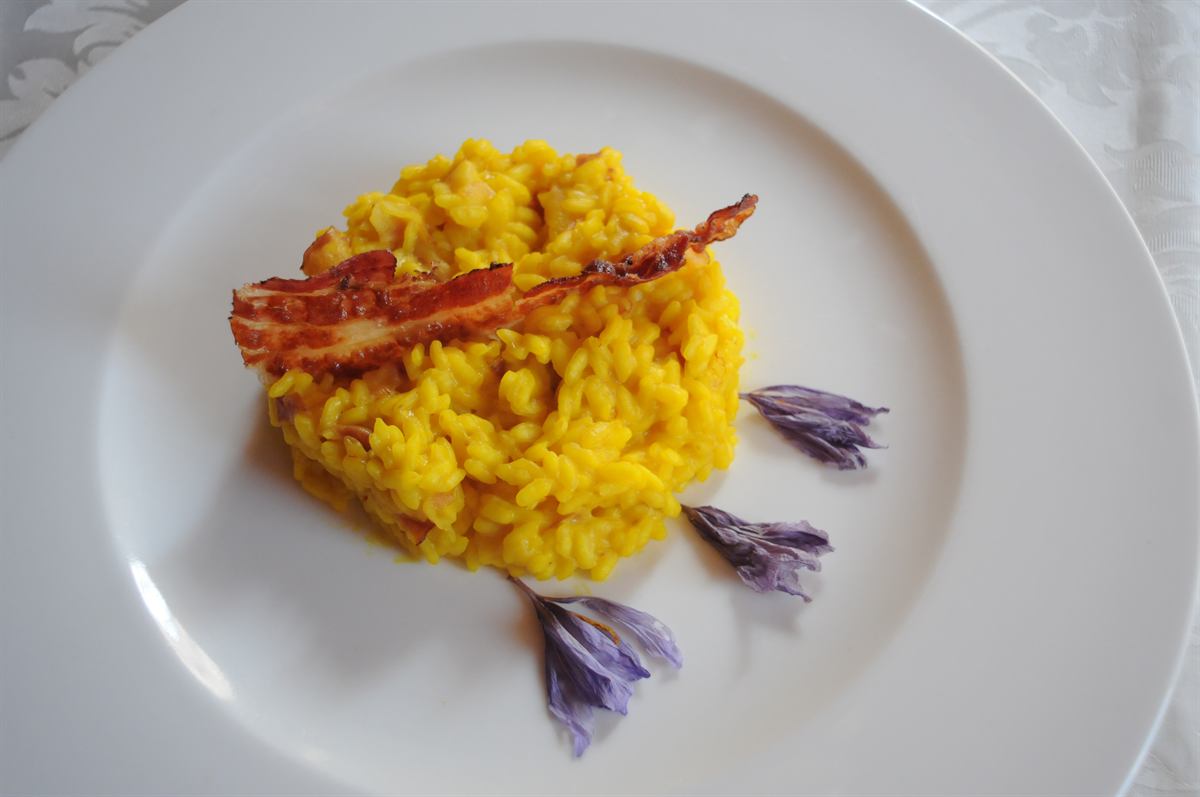 Risotto zafferano, taleggio e pancetta croccante